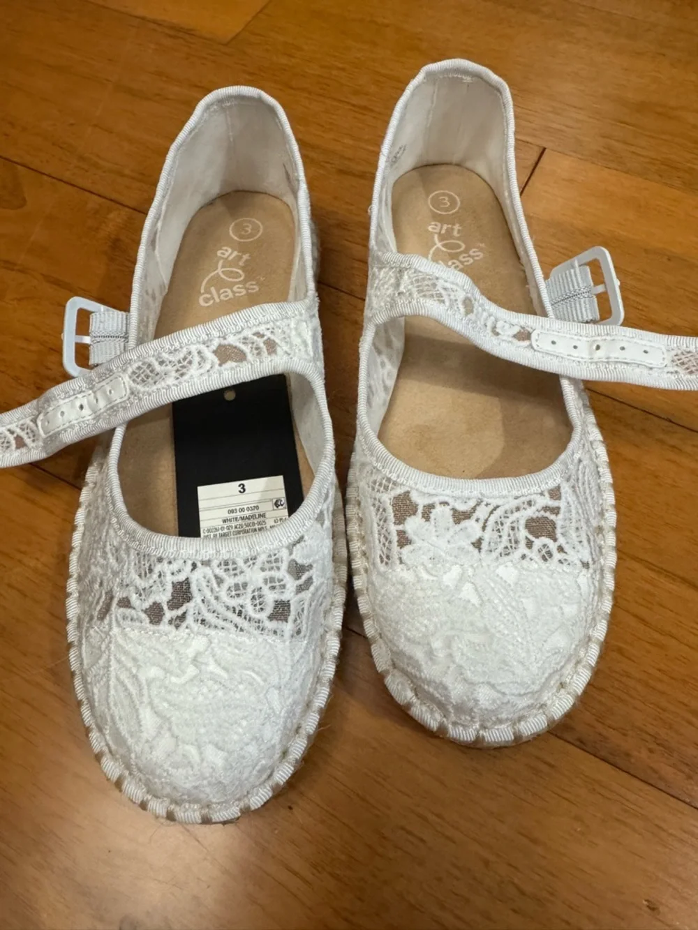art class White Lace Mary Jane Flats with Buckle Strap